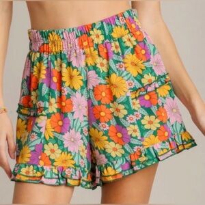 UMGEE- High Waisted Floral Shorts
Ruffle Trim Detail Elastic Waist Band- SMALL